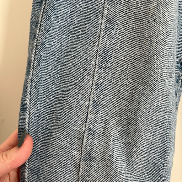 Levi’s light wash skinny jeans - Picture 3 of 9